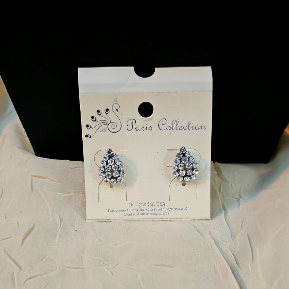 🌸10 for $20🌸 vintage teardrop crystals earrings